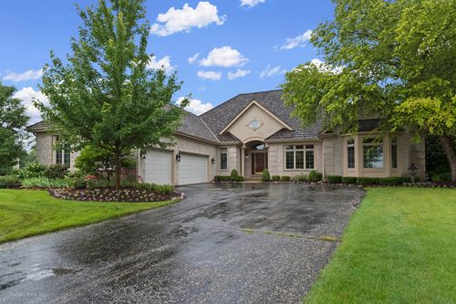6650 White Pine Way, Libertyville, IL, 60048 | Card Image