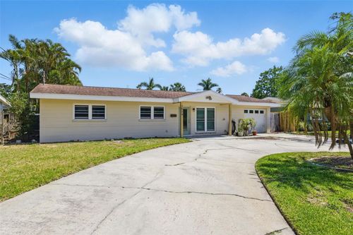 1524 Carson Cir Ne, ST PETERSBURG, FL, 33703-4242 | Card Image