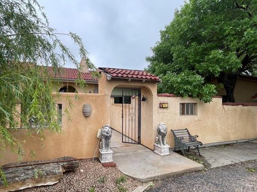 8 S Glenrose Dr, Pueblo, CO, 81007-1855 | Card Image