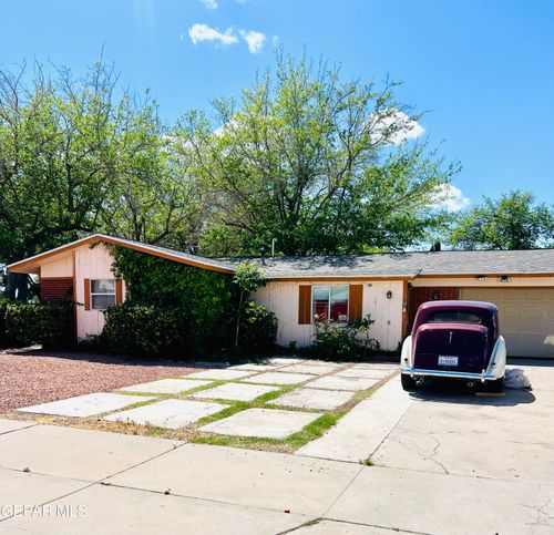 3305 Tyrone Rd, El Paso, TX, 79925-3013 | Card Image