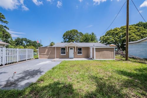 636 Stremma Rd, LARGO, FL, 33770-2433 | Card Image