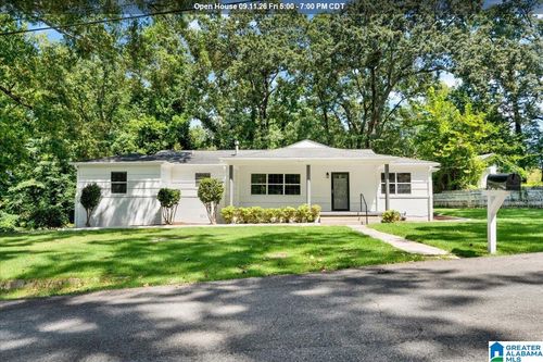 420 Redmayne Rd, GARDENDALE, AL, 35071-3402 | Card Image