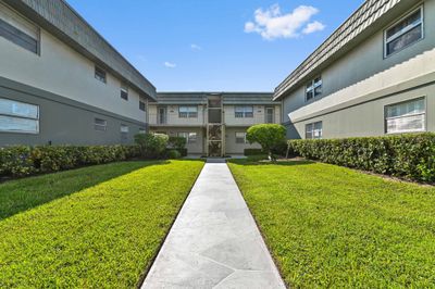 538 Monaco L, Condo with 1 bedrooms, 1 bathrooms and null parking in Delray Beach FL | Image 1