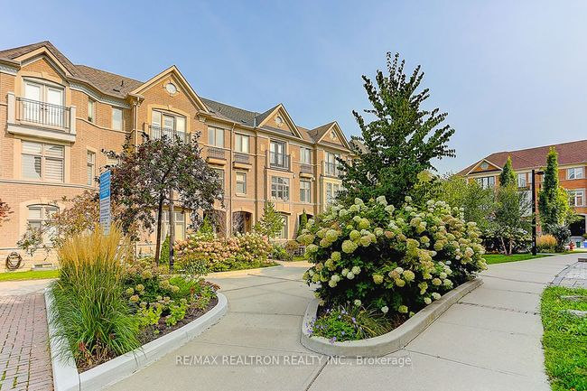 2 Henry Peters Lane, House attached with 3 bedrooms, 3 bathrooms and null parking in Vaughan ON | Image 31