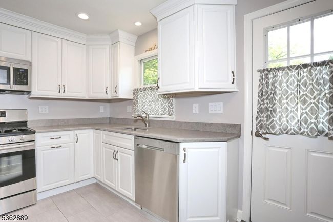 710 Paramus Rd, House other with 4 bedrooms, 1 bathrooms and null parking in Paramus NJ | Image 13