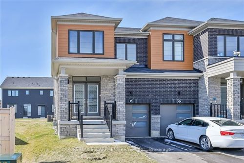 5 Owl Lane, Caledonia, ON, N3W0G4 | Card Image