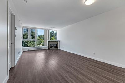 506 - 235 Guildford Way, Condo with 2 bedrooms, 2 bathrooms and 1 parking in Port Moody BC | Image 2