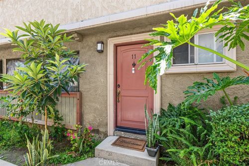 11-20146 Cohasset St, Winnetka, CA, 91306-2957 | Card Image