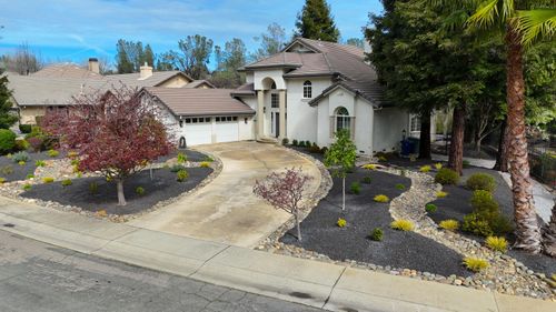 3857 Eagle Pkwy, Redding, CA, 96001-4567 | Card Image