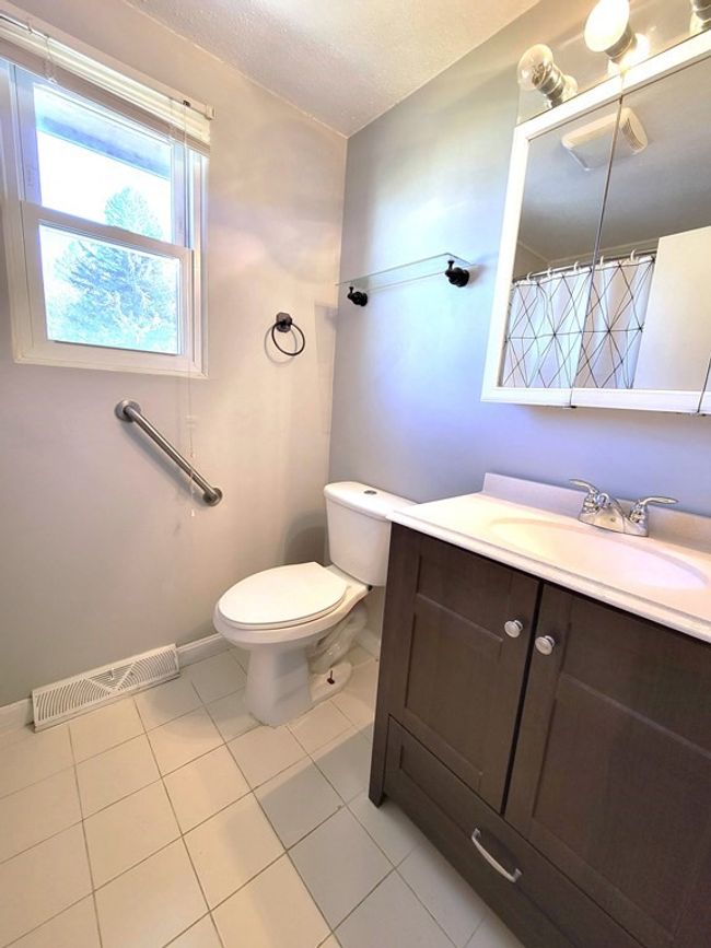 APT-1L - 12 Green St, Condo with 3 bedrooms, 1 bathrooms and 2 parking in Stoughton MA | Image 11