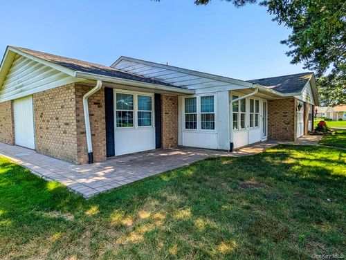 unit-a-298 Cardiff Ct, Ridge, NY, 11961-8382 | Card Image