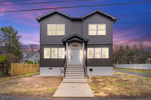 28 Plymouth Pl, Edison, NJ, 08837-3130 | Card Image