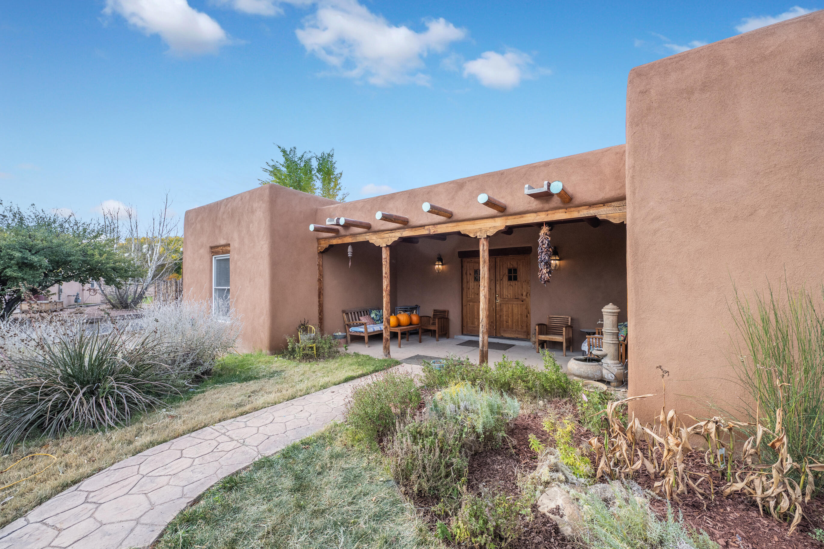 1705 Los Pinos Drive, Sold in Bosque Farms Zoocasa