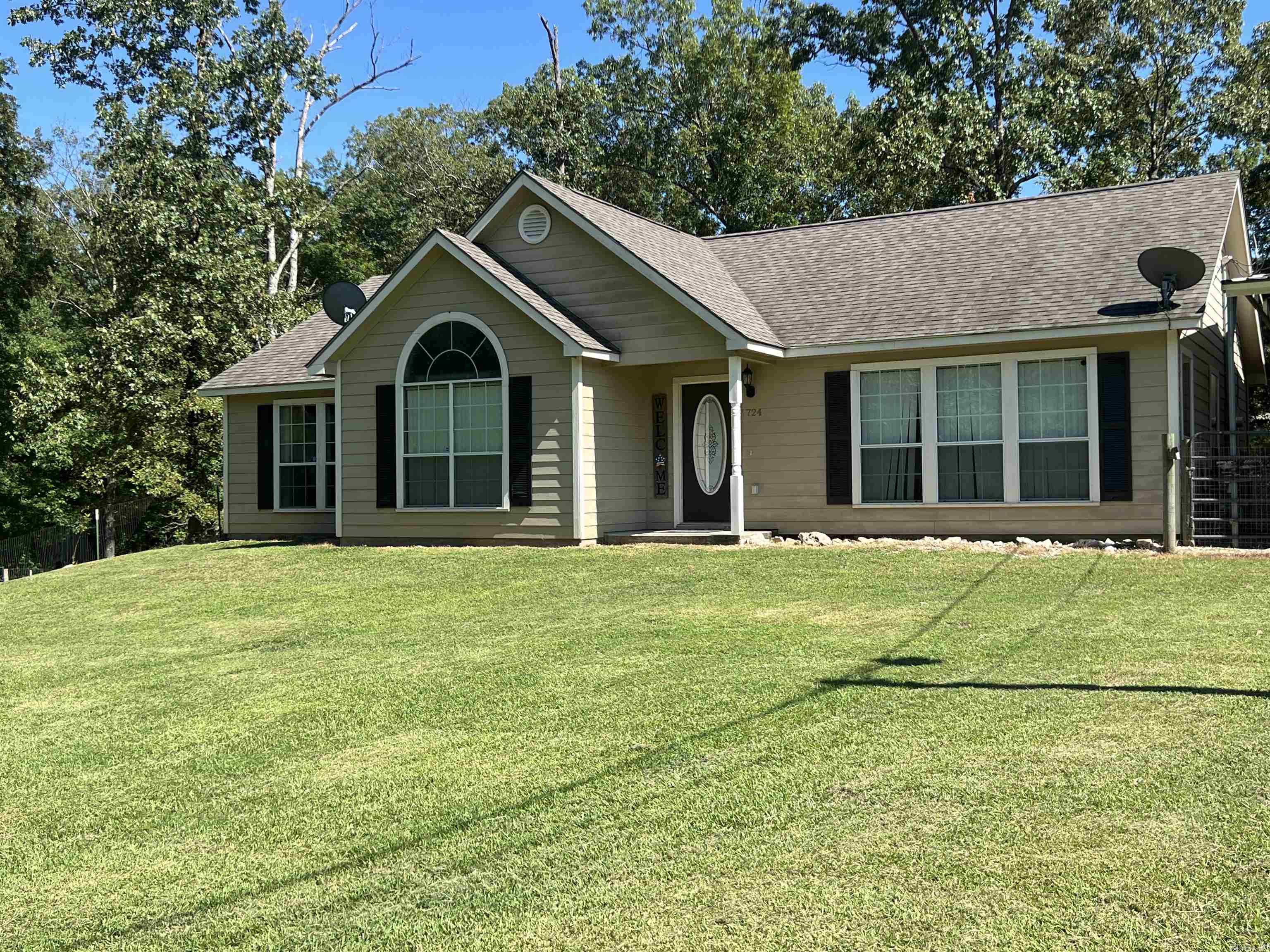 Holland Ave, White Hall, AR 71602