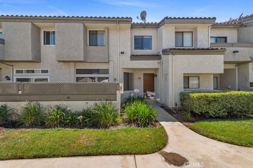 40 Brownfield Ln, Pomona, CA, 91766-6735 | Card Image