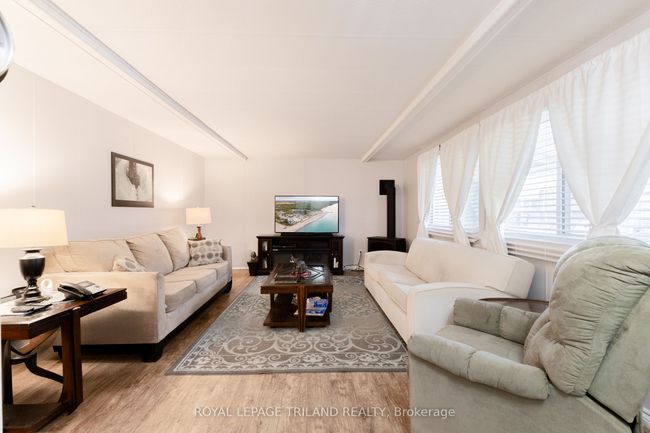 265 Pebble Beach Pky, House other with 2 bedrooms, 2 bathrooms and 2 parking in Grand Bend ON | Image 10