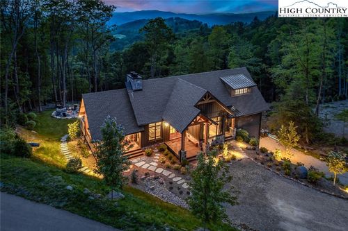 426 Red Sky Pkwy, Elk Park, NC, 28622 | Card Image
