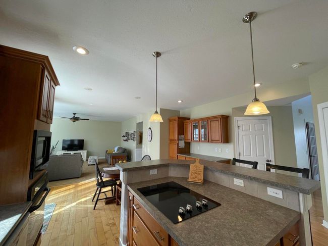 Kitchen | Image 10