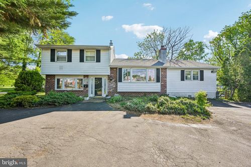 2 Flamingo Rd, HATBORO, PA, 19040-3128 | Card Image