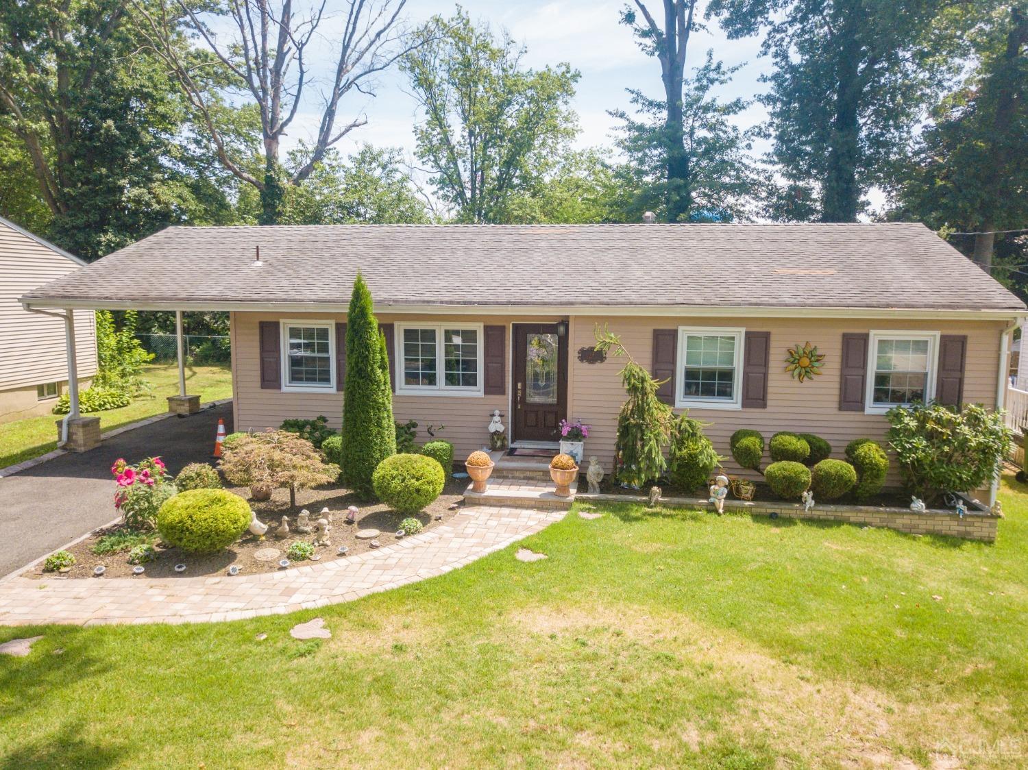 Columbia Rd, Parlin, NJ 08859