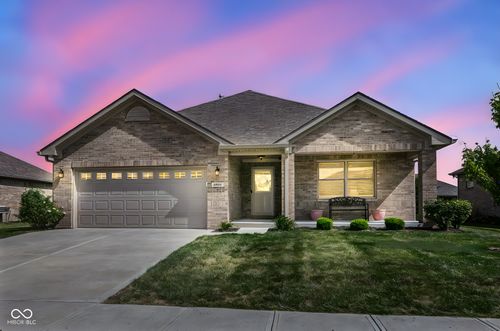 3695 Bellmore Dr, Brownsburg, IN, 46112-9117 | Card Image