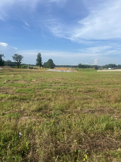 1 Jean Dr, Tullahoma, TN, 37388-6029 | Card Image