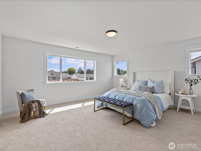 large primary bedroom with ensuite | Image 20