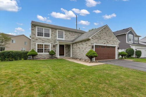 1 Stratford Ct, South Elgin, IL, 60177-3203 | Card Image
