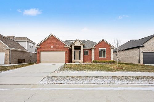 56663 Via Nesso, Macomb, MI, 48042-1062 | Card Image