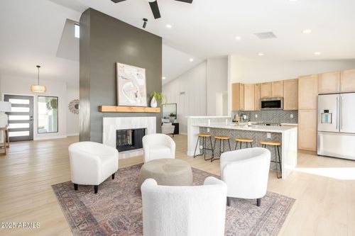 10563 E Bella Vista Dr, Scottsdale, AZ, 85258-5765 | Card Image