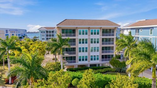 303-395 Aruba Cir, BRADENTON, FL, 34209-3251 | Card Image