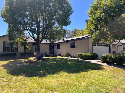1027 Vassar Dr, Napa, CA, 94558-4136 | Card Image
