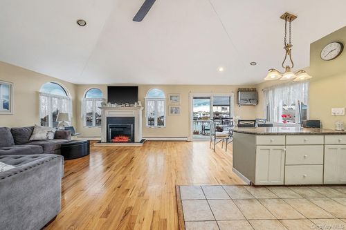 510 Albern Ave, Oceanside, NY, 11572-2819 | Card Image