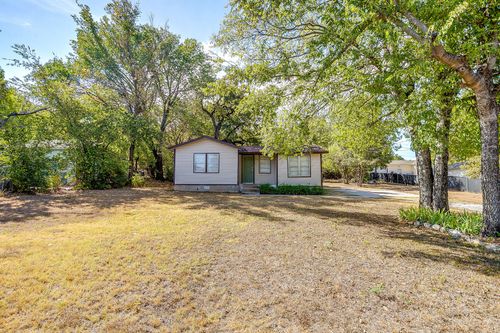 208 Wells Burnett Rd, Azle, TX, 76020-4058 | Card Image