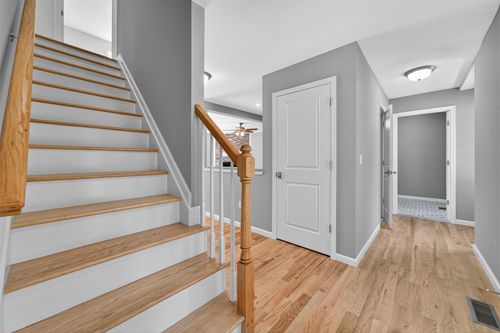 20 Plymouth Ln, Rock Hill, NY, 12775-6068 | Card Image