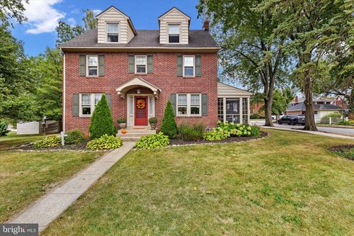 101 N Vernon St, YORK, PA, 17402-2344 | Card Image