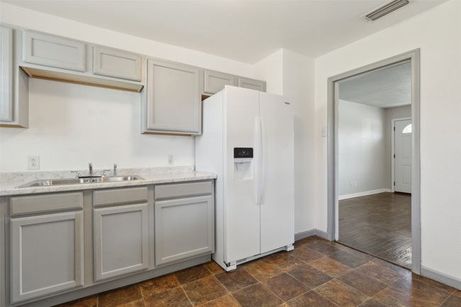 7107 Oak Park Dr, House other with 2 bedrooms, 1 bathrooms and null parking in Richland Hills TX | Image 8
