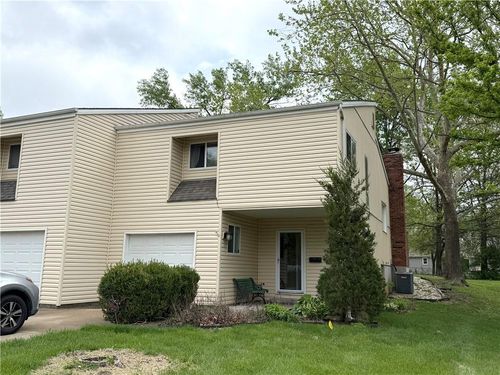 1507 E 97th St, Kansas City, MO, 64131-3490 | Card Image