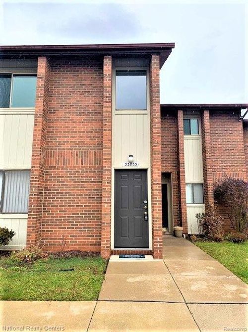 23-33853 Pondview Cir, Livonia, MI, 48152-1473 | Card Image