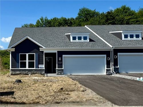 334 Gleneagles Dr, Butler, PA, 16001-1167 | Card Image