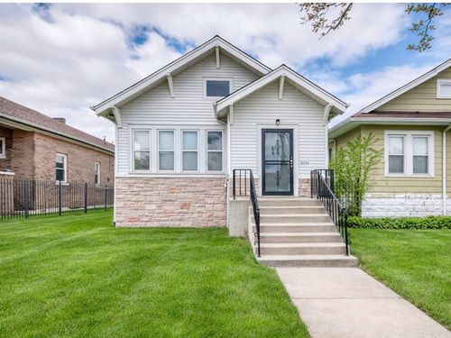 10204 S Lafayette Avenue, Chicago, IL, 60628 | Card Image