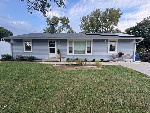 1210 Shady Lane Dr, Gladstone, MO, 64118-4853 | Card Image