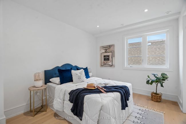 1204 Avenue Rd, House attached with 3 bedrooms, 3 bathrooms and null parking in Toronto ON | Image 8