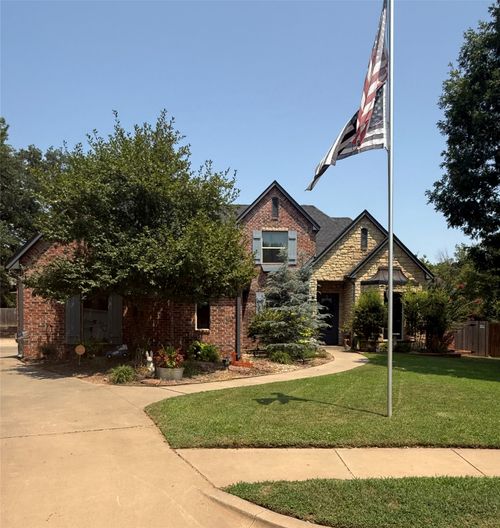 100 Hanover Dr, Edmond, OK, 73034-6666 | Card Image