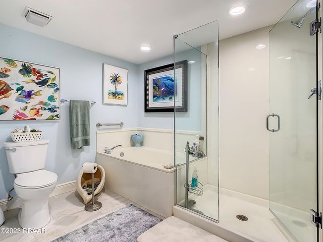 APT-307D - 4 Oceans West Blvd, Condo with 2 bedrooms, 2 bathrooms and null parking in Daytona Beach Shores FL | Image 24