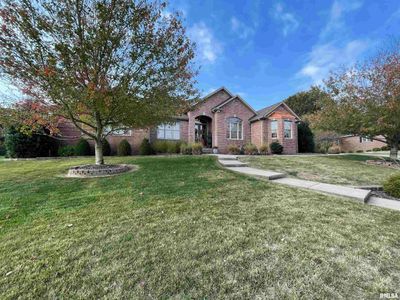 1502 Chart Hills Drive, House other with 5 bedrooms, 3 bathrooms and null parking in Marion IL | Image 1