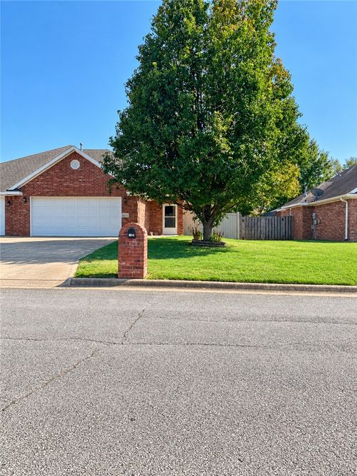 2-817-2 Hindman Dr, Prairie Grove, AR, 72753-2853 | Card Image