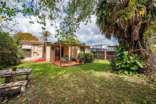 1780 Sw 23rd St, Miami, FL, 33145-3824 | Card Image