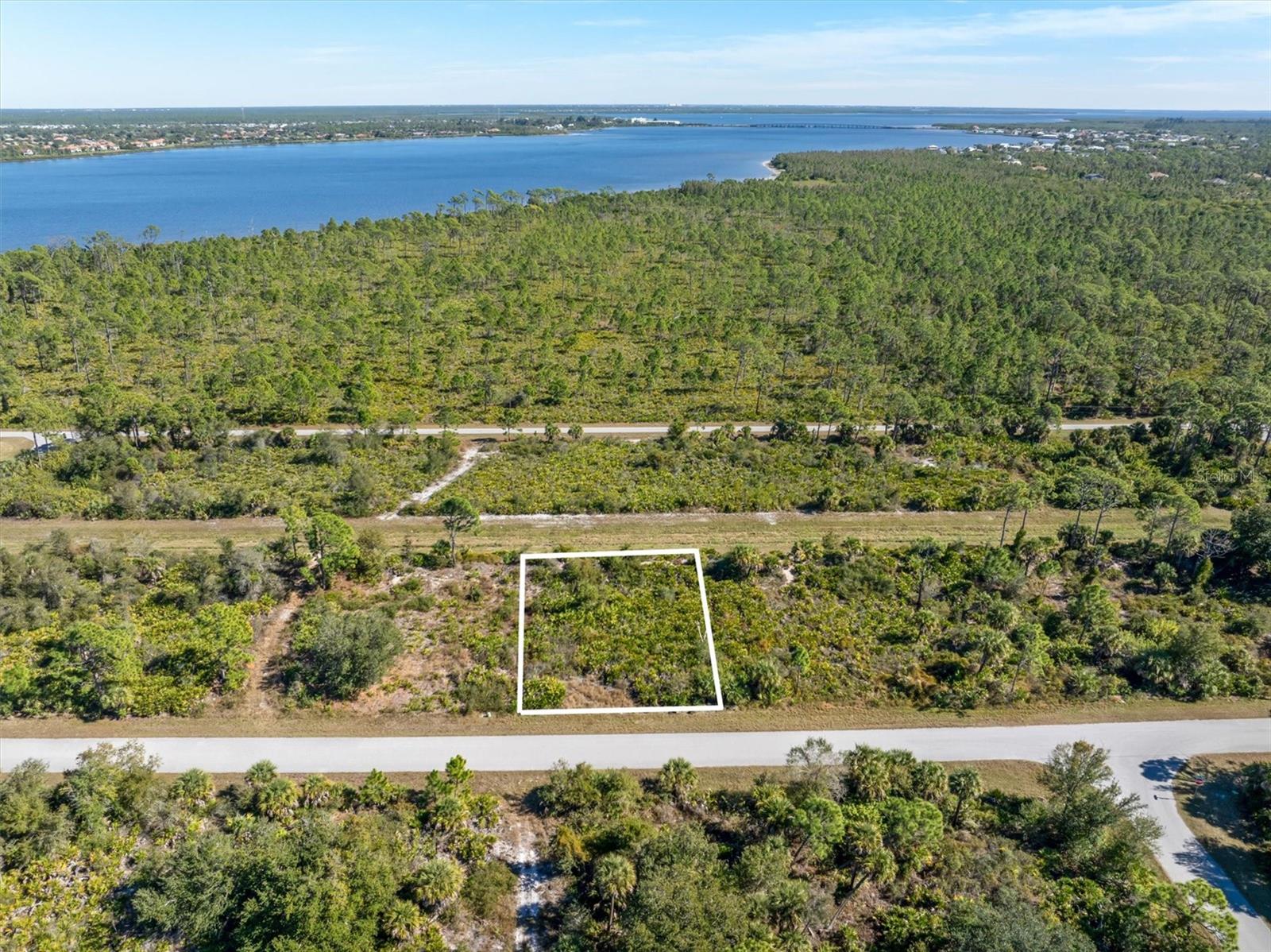 Land in PORT CHARLOTTE