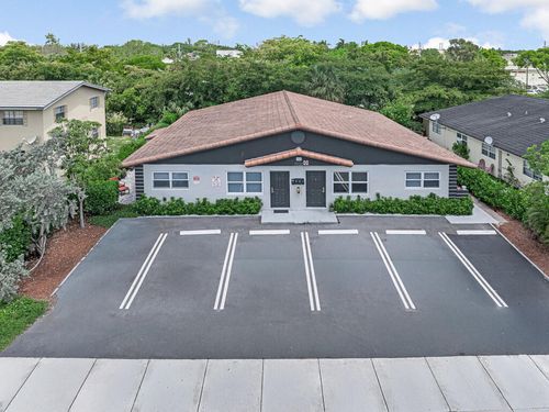 7521 Nw 44th Ct, Coral Springs, FL, 33065-2064 | Card Image
